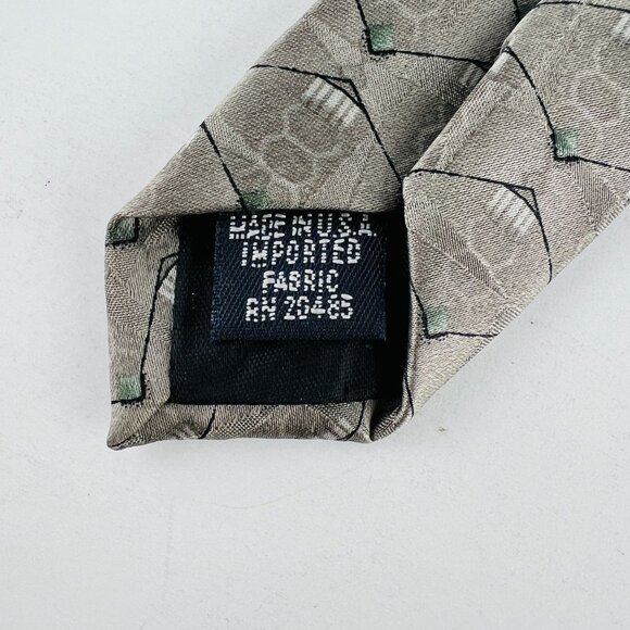 Stafford Taupe Scale Design Necktie Tie 100% Imported Silk - Picture 5 of 5